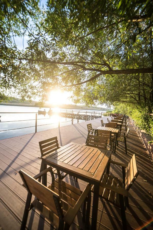 Enpi Lake Resort 雅西 外观 照片